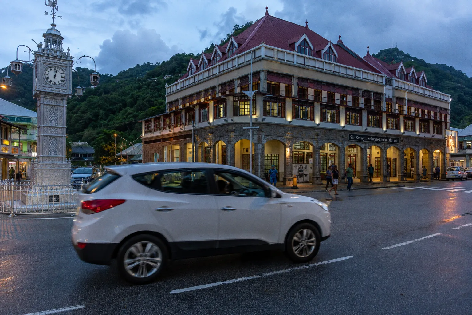 Location de voiture à Victoria (Seychelles) : guide pratique 2026
