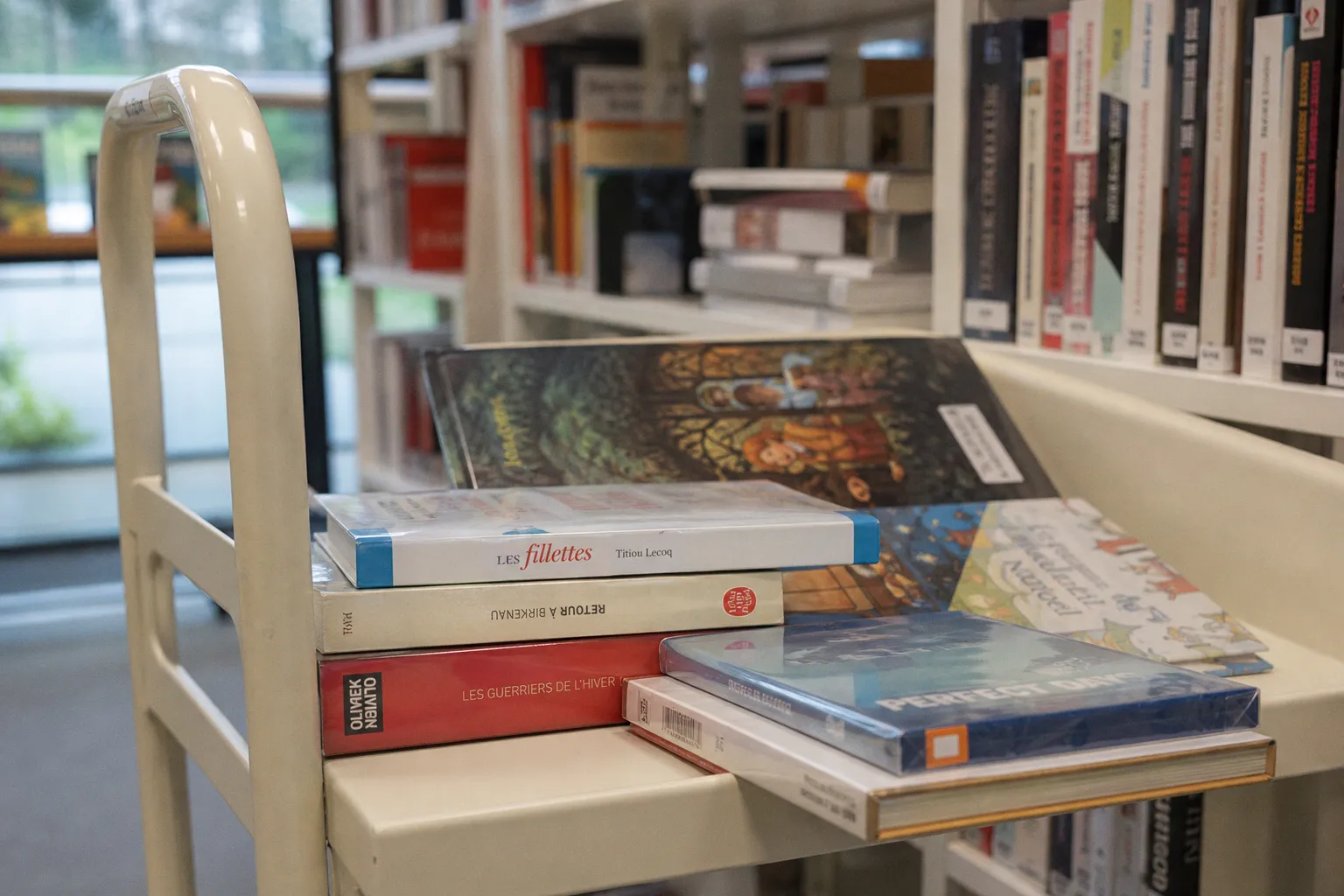 Médiathèque de Villers-Bocage : pièges des abonnements et retards à éviter